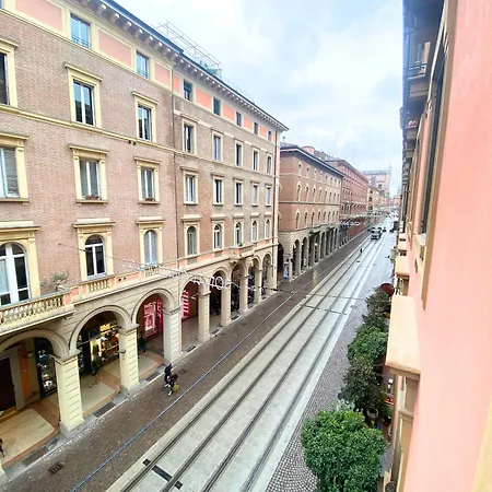 Apartament A Stone's Throw From Piazza Maggiore *