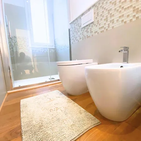 A Stone's Throw From Piazza Maggiore Appartement