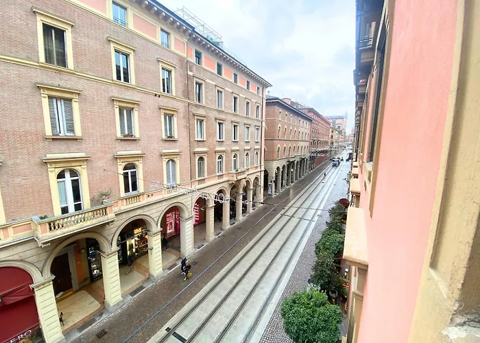 Appartement A Stone's Throw From Piazza Maggiore *